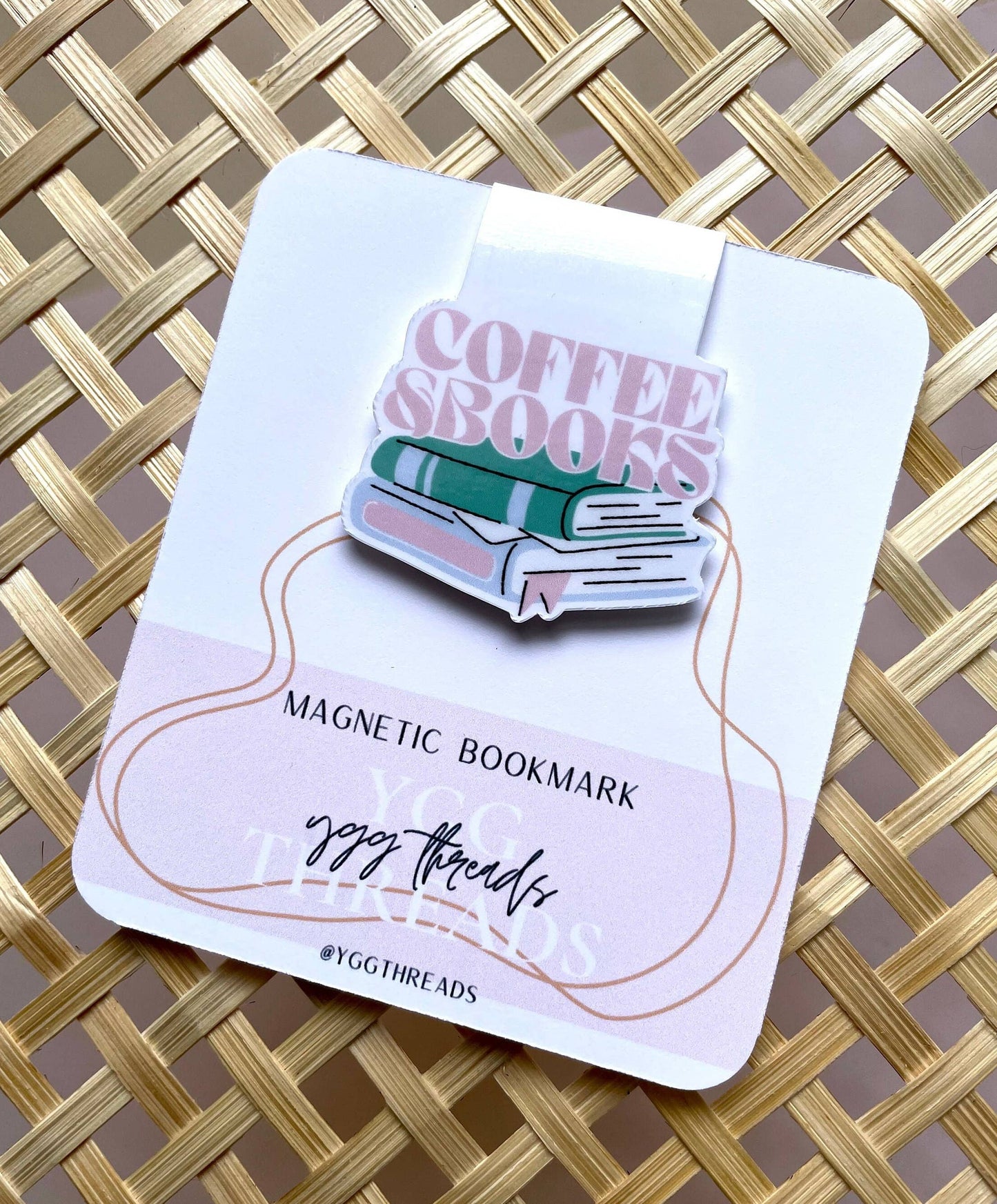 "Coffee & Books" Magnetic Bookmark βπ